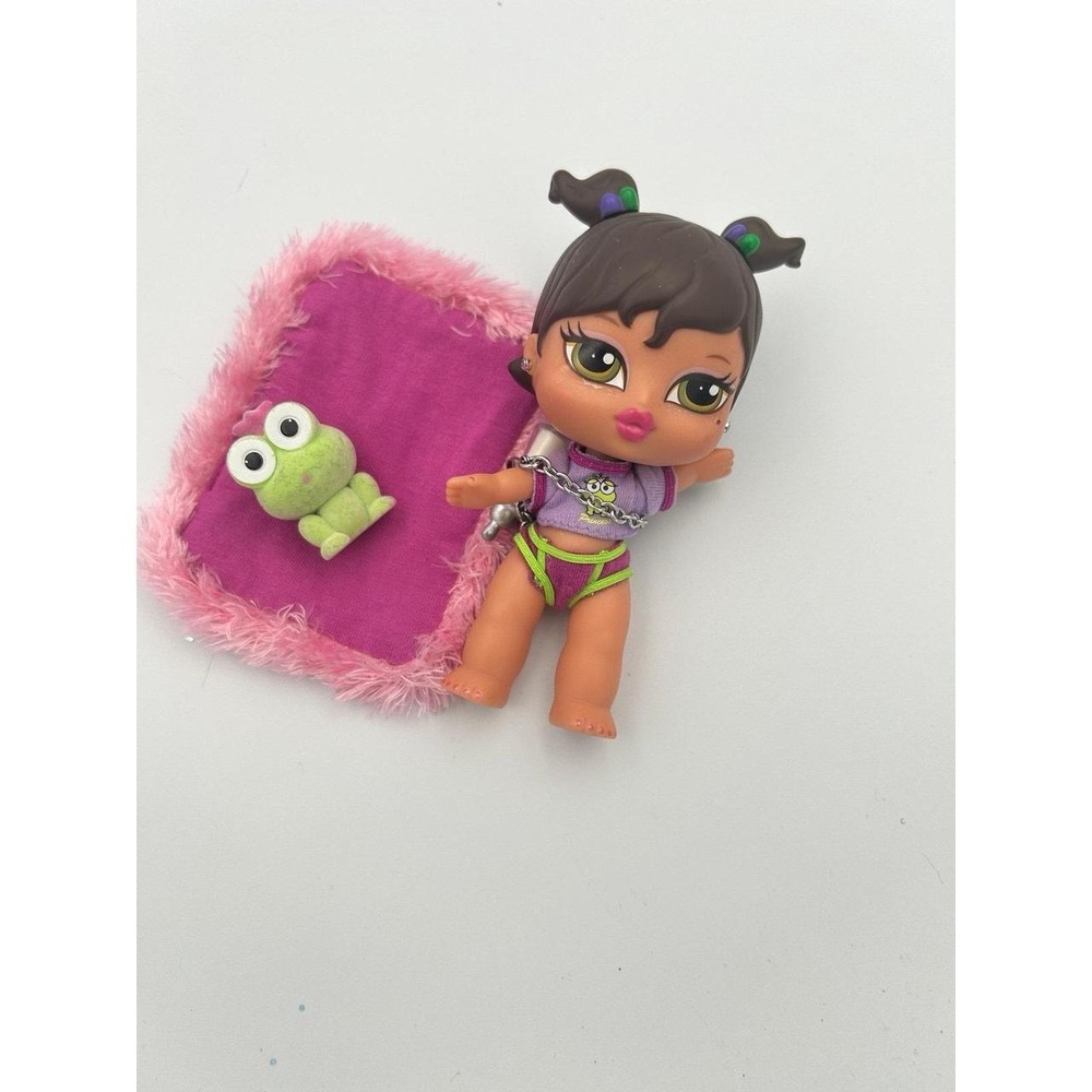 Bratz Babyz Yasmin with pet frog